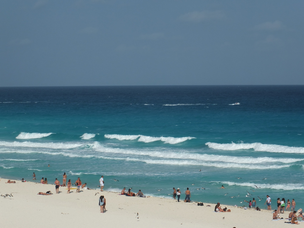 Playa Delfines