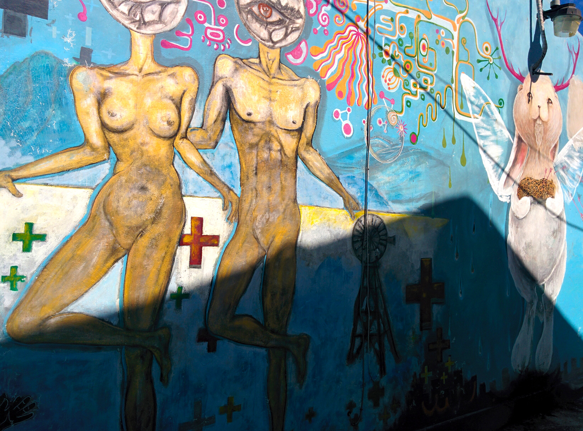 граффити на голых женщинах фото 107