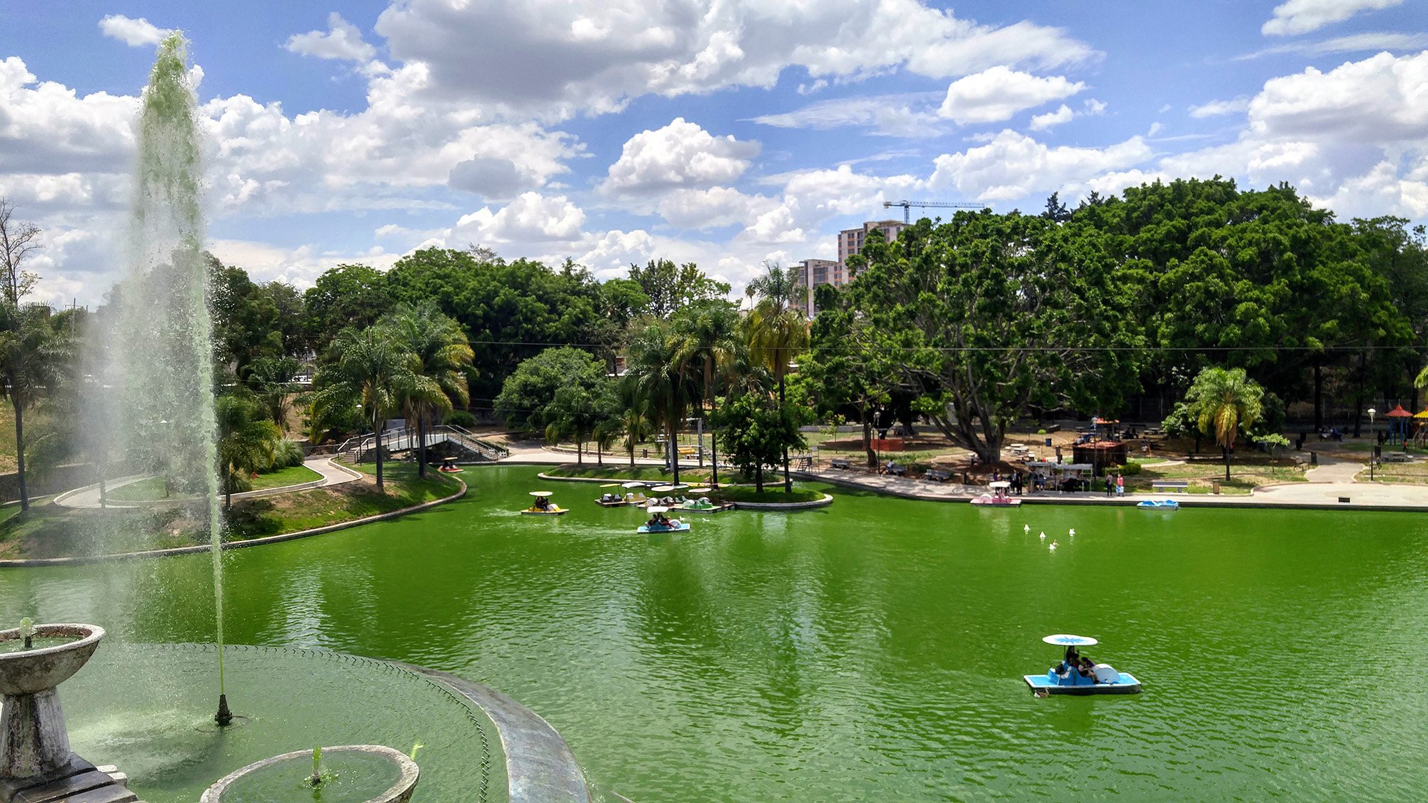 Парк «Авила Камачо» в Гвадалахаре, Мексика (Фотоотчет)